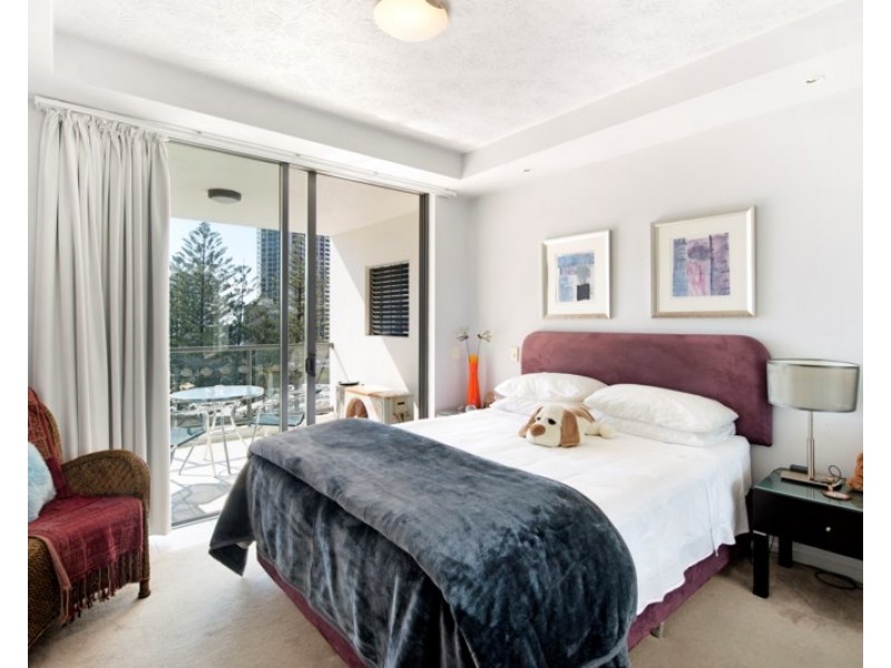 605/2865 Gold Coast Highway, Surfers Paradise QLD 4217