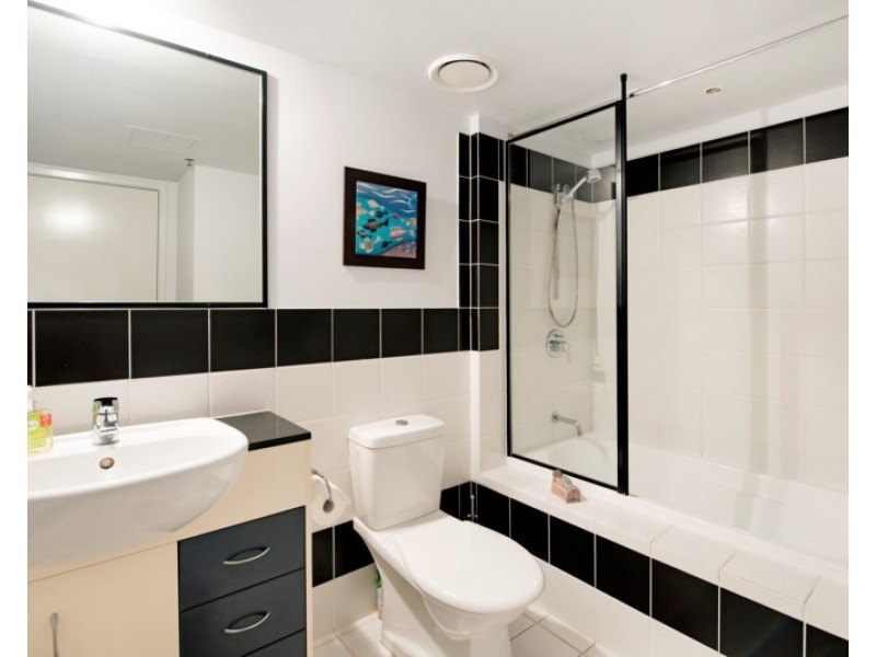 605/2865 Gold Coast Highway, Surfers Paradise QLD 4217