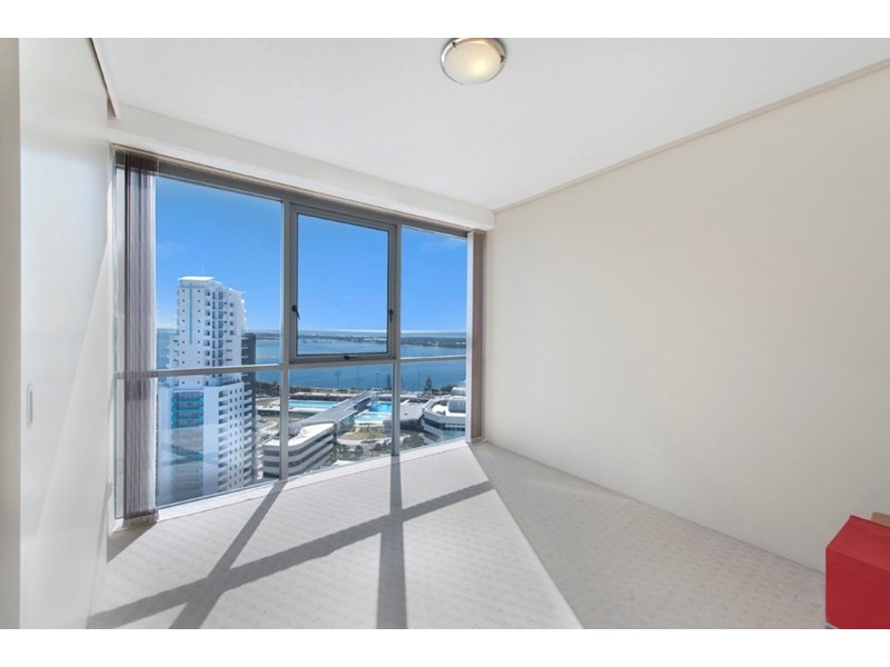 165/105 Scarborough Street, Southport QLD 4215