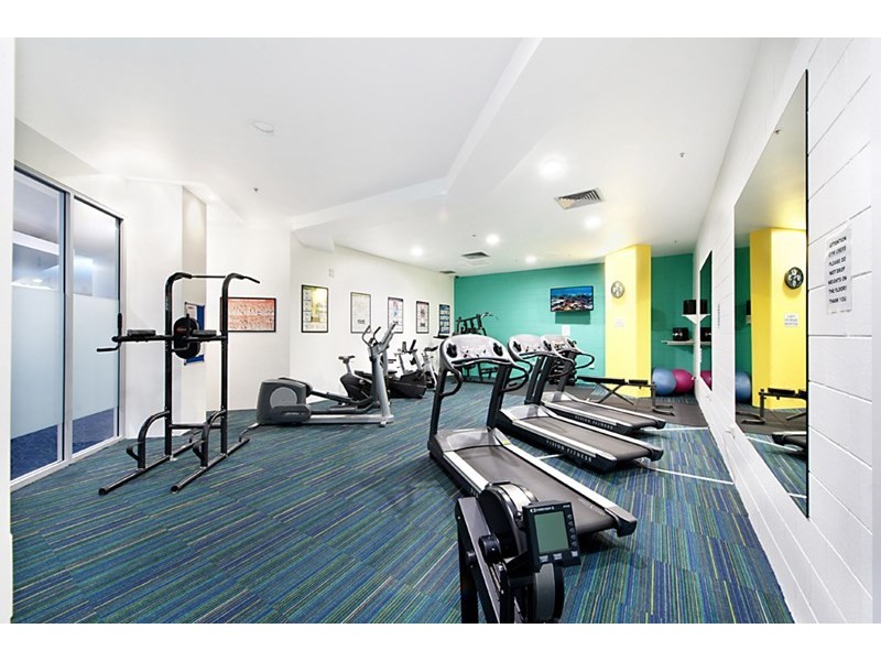 165/105 Scarborough Street, Southport QLD 4215