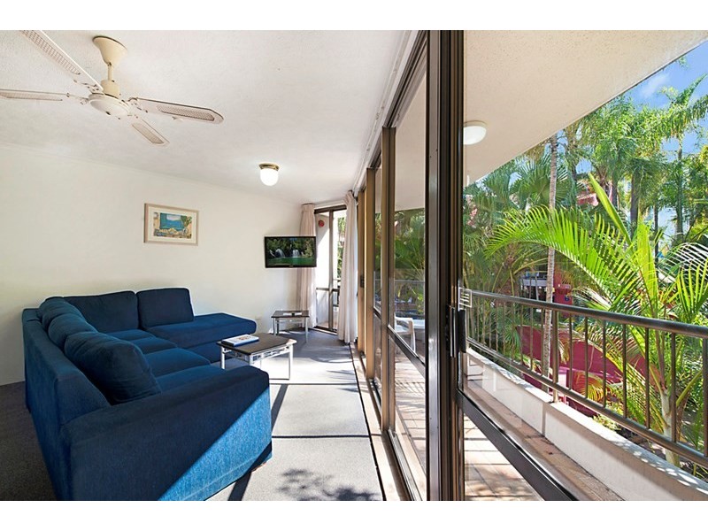 38 Enderley Avenue, Surfers Paradise QLD 4217