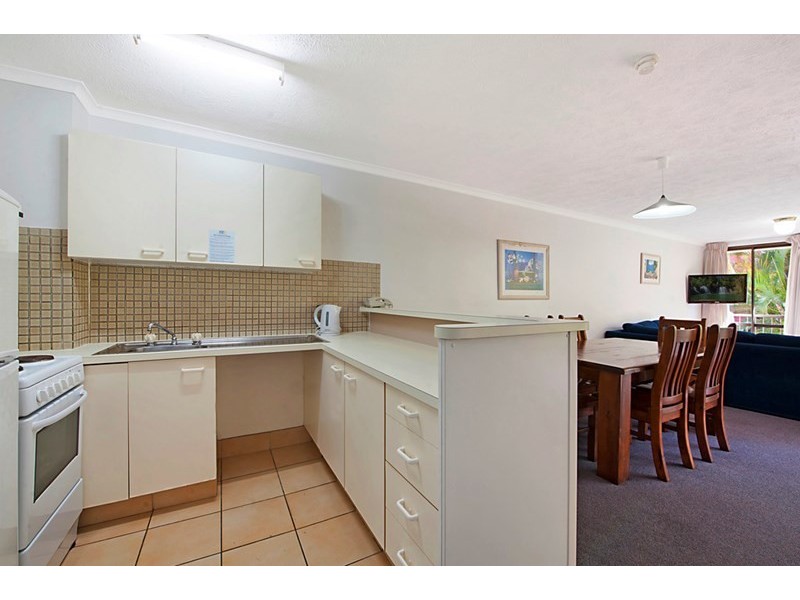 38 Enderley Avenue, Surfers Paradise QLD 4217