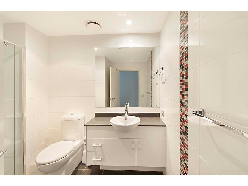 2 Aqua Street, Southport QLD 4215