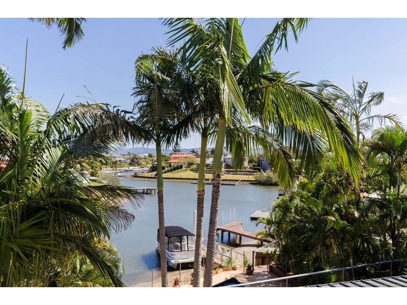 36 Blair Athol Crescent, Sorrento QLD 4217