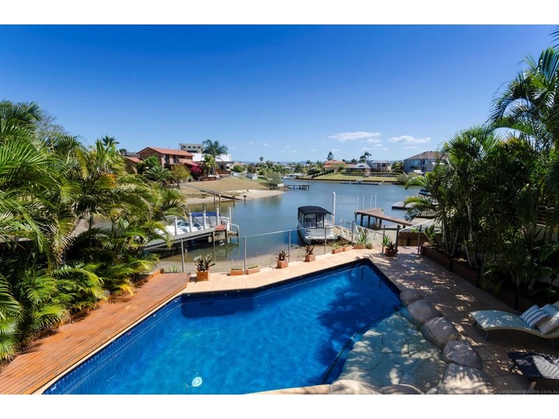 36 Blair Athol Crescent, Sorrento QLD 4217