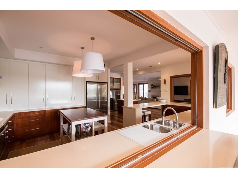 36 Blair Athol Crescent, Sorrento QLD 4217