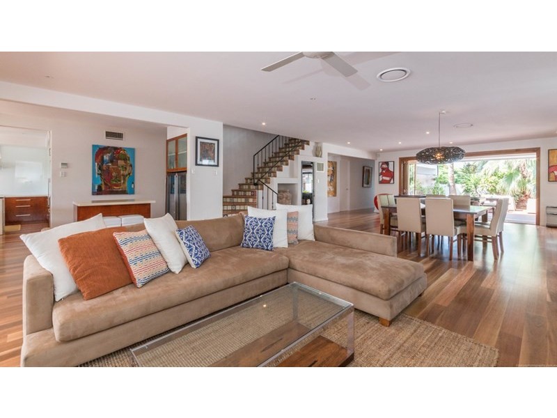 36 Blair Athol Crescent, Sorrento QLD 4217
