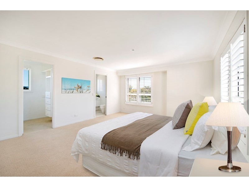 2A Kim Court, Helensvale QLD 4212