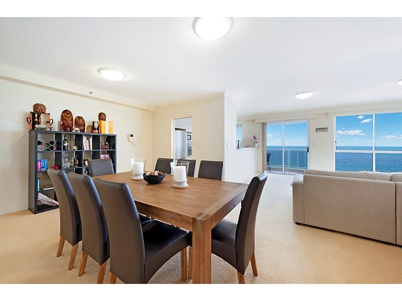 59 Pacific Street, Main Beach QLD 4217