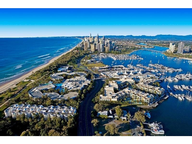 59 Pacific Street, Main Beach QLD 4217