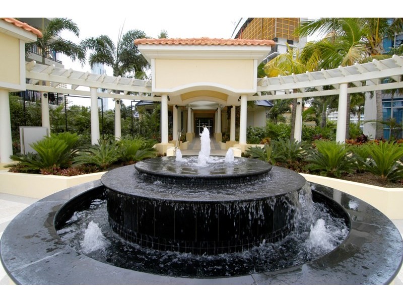 23 Ferny Avenue, Surfers Paradise QLD 4217