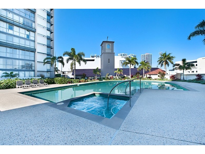 102/105 Scarborough Street, Southport QLD 4215
