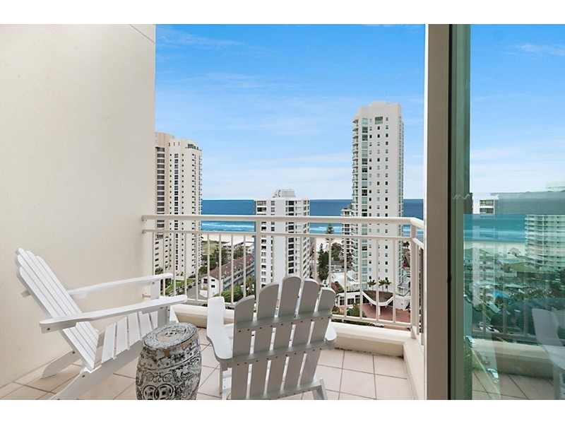 46 Pacific Street, Main Beach QLD 4217