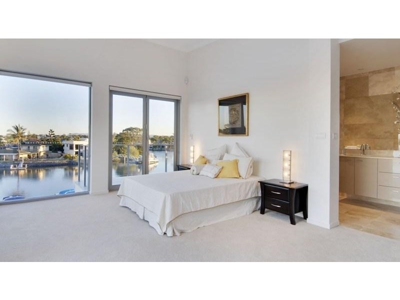 Runaway Bay QLD 4216