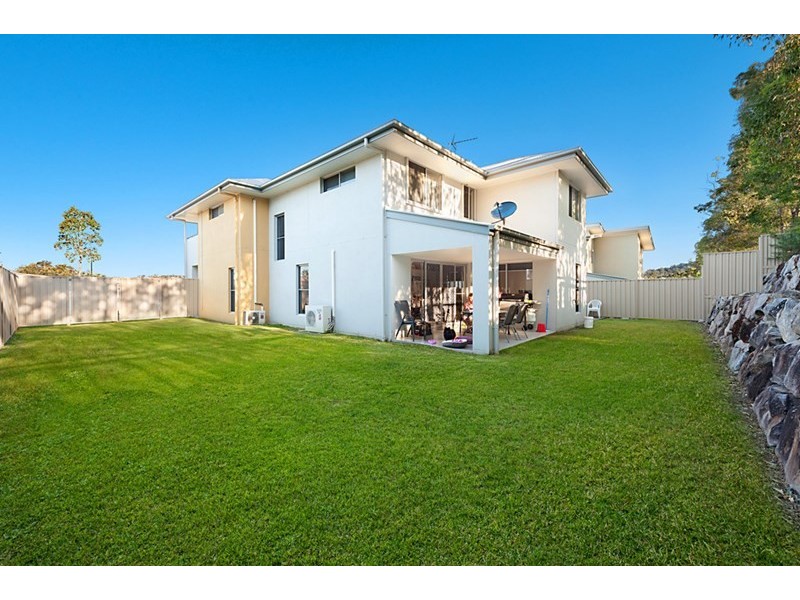 16 Harriet Lane, Oxenford QLD 4210