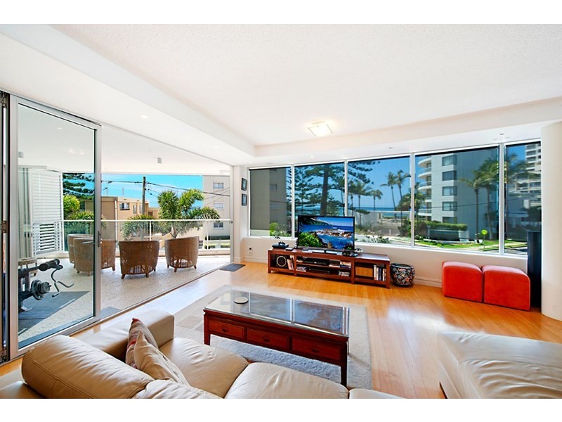 30 Garfield Terrace, Surfers Paradise QLD 4217