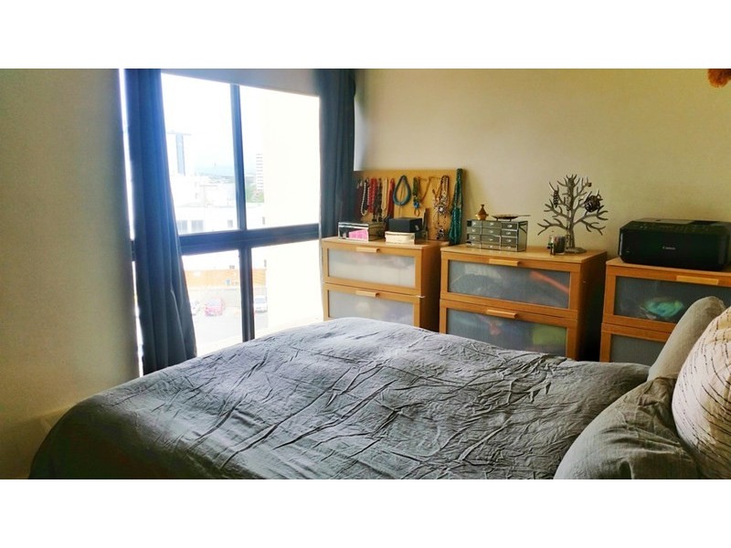 18 Hanlan Street, Surfers Paradise QLD 4217