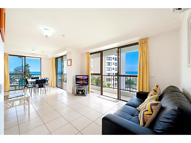 4 Britannia Avenue, Broadbeach QLD 4218
