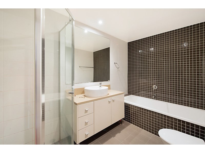 1 Aqua Street, Southport QLD 4215