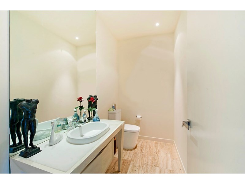 4 The Dress Circle, Benowa QLD 4217