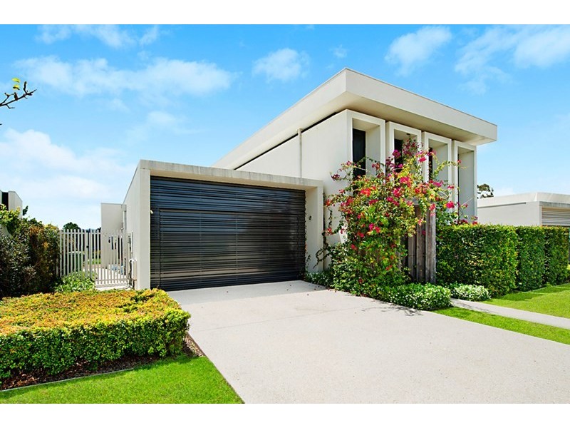 4 The Dress Circle, Benowa QLD 4217