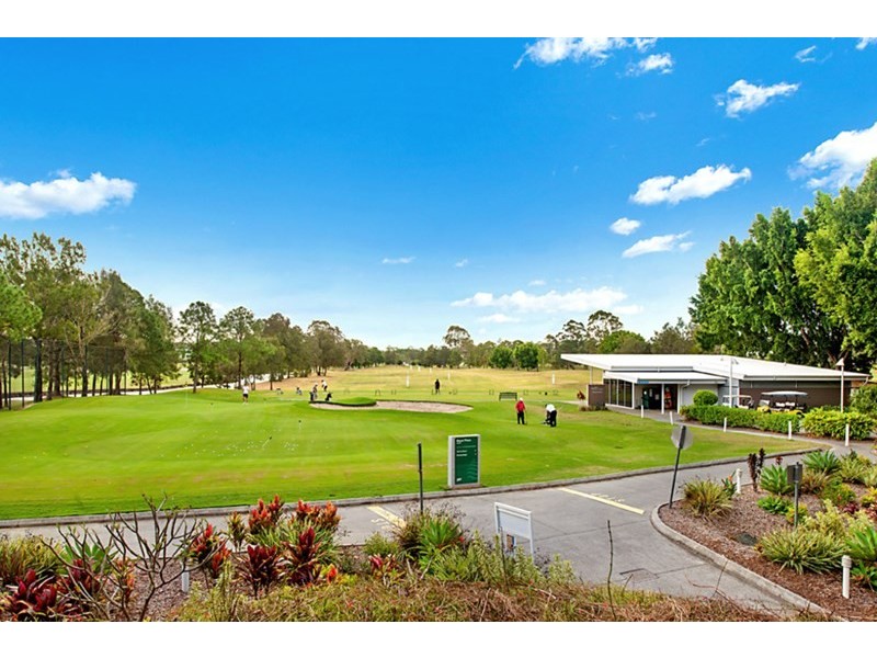 4 The Dress Circle, Benowa QLD 4217