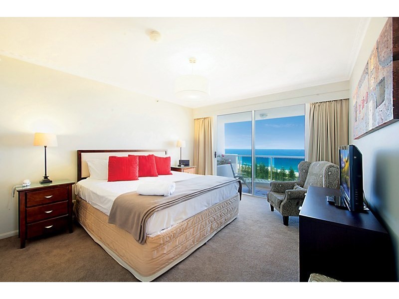 1 Hughes Avenue, Main Beach QLD 4217