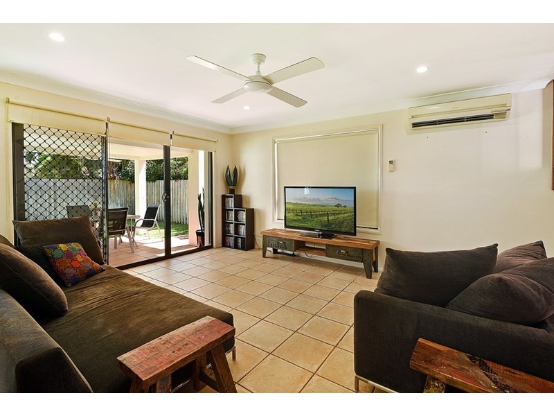 Villa 10, 15 Esther Place, Bundall QLD 4217