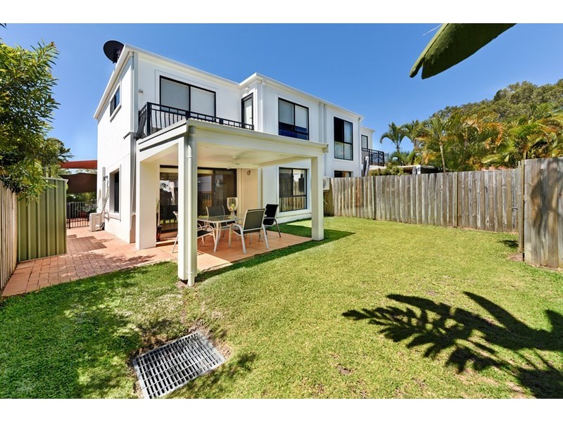 Villa 10, 15 Esther Place, Bundall QLD 4217
