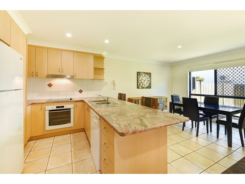 Villa 10, 15 Esther Place, Bundall QLD 4217