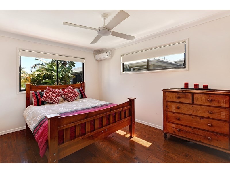 Villa 10, 15 Esther Place, Bundall QLD 4217