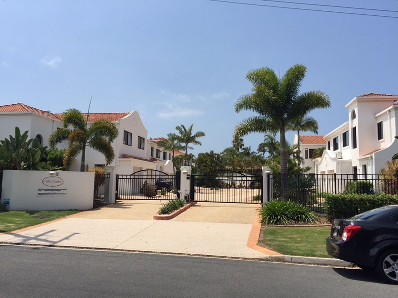 Villa 10, 15 Esther Place, Bundall QLD 4217