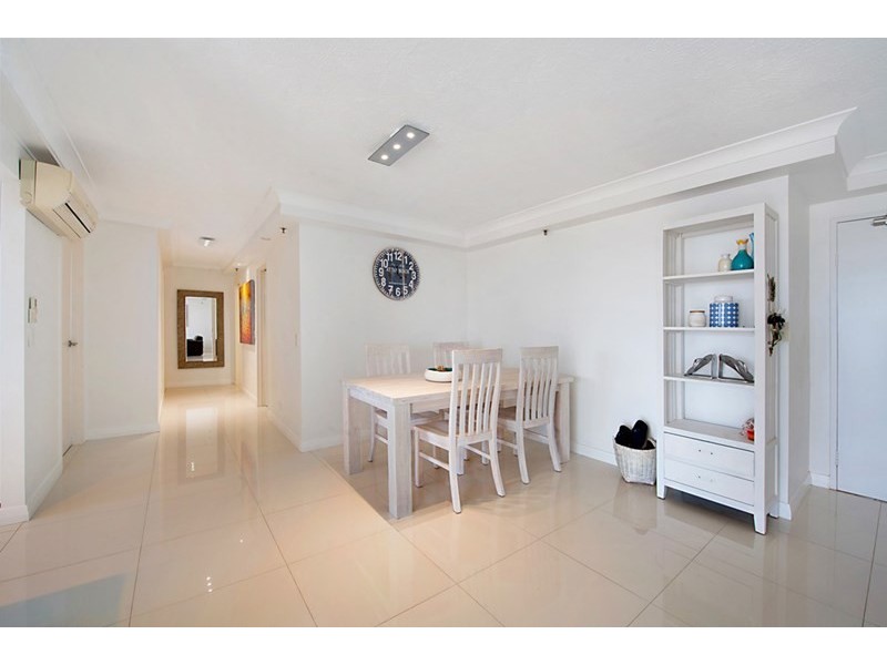 5 Enderley Avenue, Surfers Paradise QLD 4217