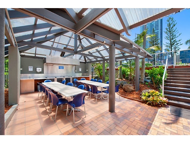 5 Enderley Avenue, Surfers Paradise QLD 4217