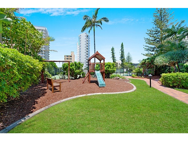 5 Enderley Avenue, Surfers Paradise QLD 4217