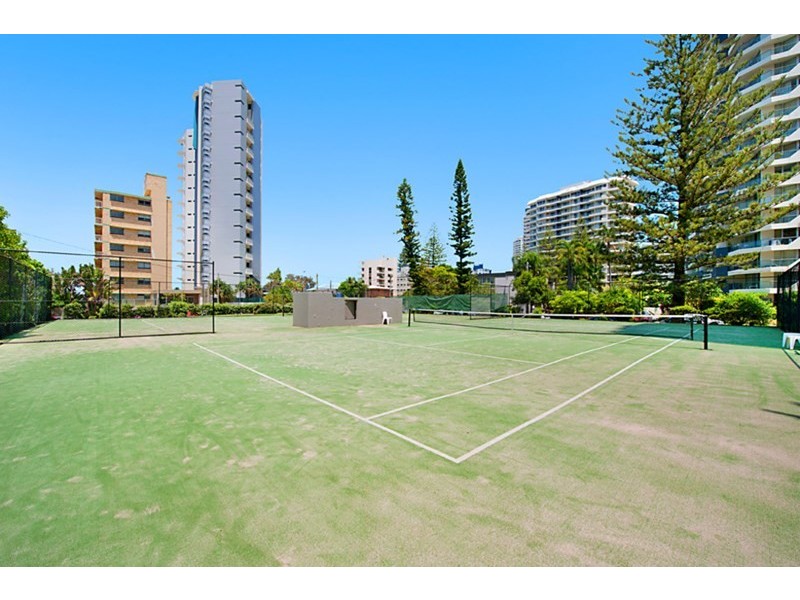 5 Enderley Avenue, Surfers Paradise QLD 4217