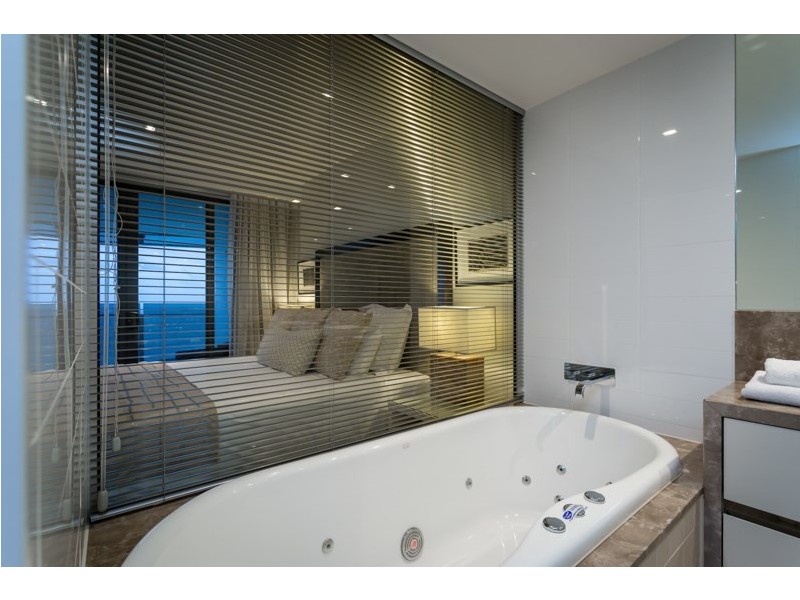 4 The Esplanade, Surfers Paradise QLD 4217