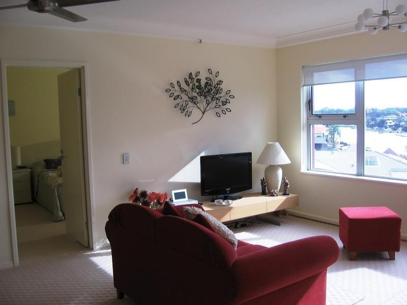 Main Beach QLD 4217
