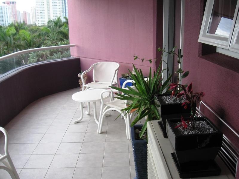 Main Beach QLD 4217