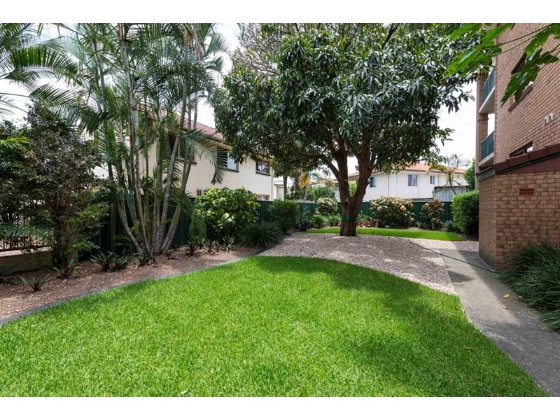 40 Little Norman Street, Southport QLD 4215