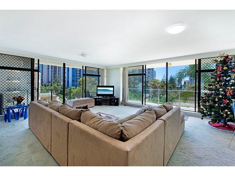 33 Thornton Street, Surfers Paradise QLD 4217