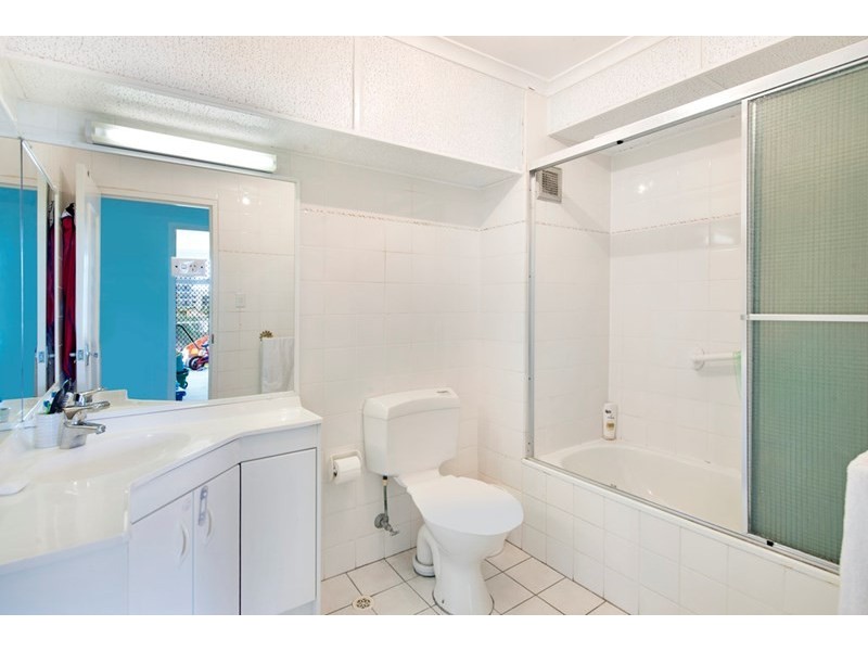 33 Thornton Street, Surfers Paradise QLD 4217