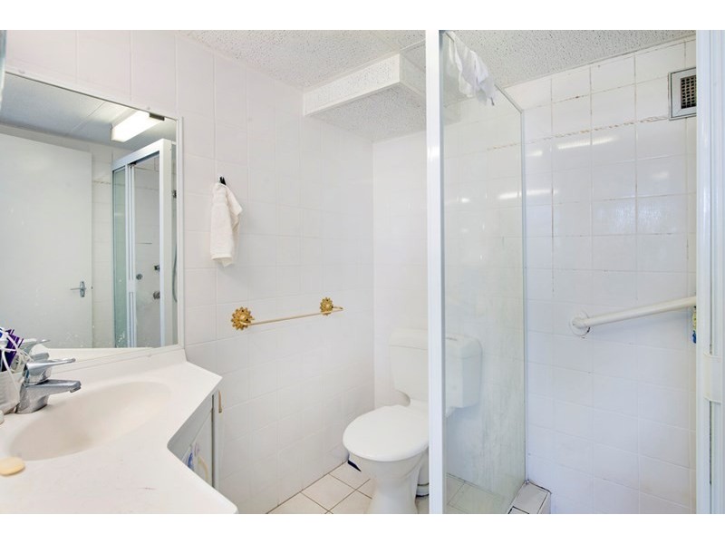 33 Thornton Street, Surfers Paradise QLD 4217