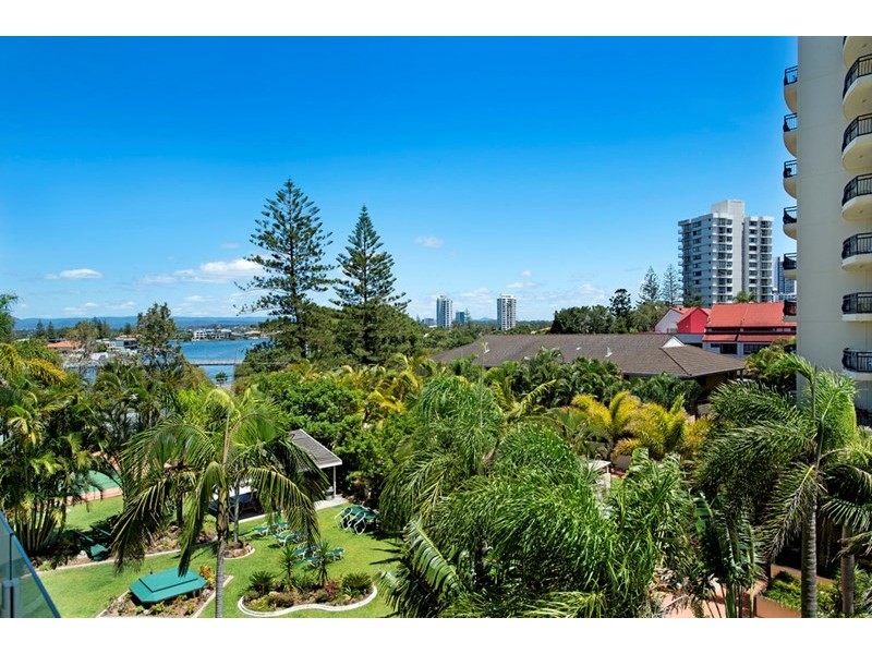 33 Thornton Street, Surfers Paradise QLD 4217