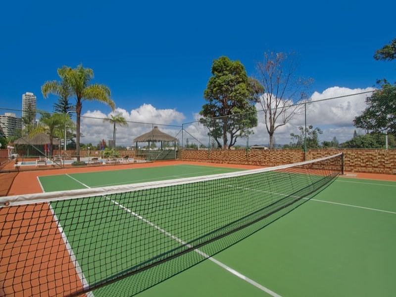 33 Thornton Street, Surfers Paradise QLD 4217