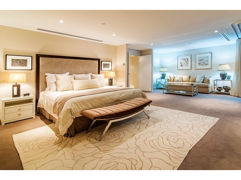 4 The Esplanade, Surfers Paradise QLD 4217