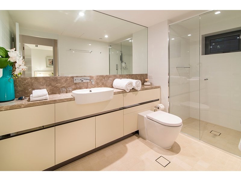 4 The Esplanade, Surfers Paradise QLD 4217