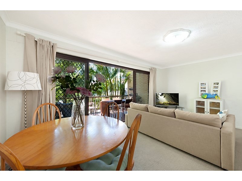 26 Stanhill Drive, Chevron Island QLD 4217