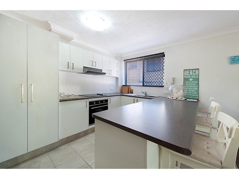 26 Stanhill Drive, Chevron Island QLD 4217