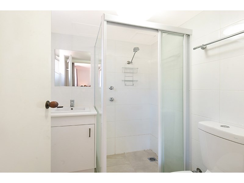 26 Stanhill Drive, Chevron Island QLD 4217